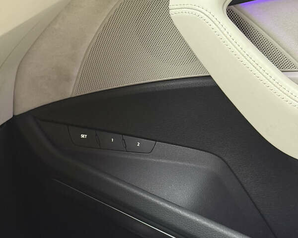 Серый Ауди E-Tron, объемом двигателя 0 л и пробегом 177 тыс. км за 27000 $, фото 21 на Automoto.ua