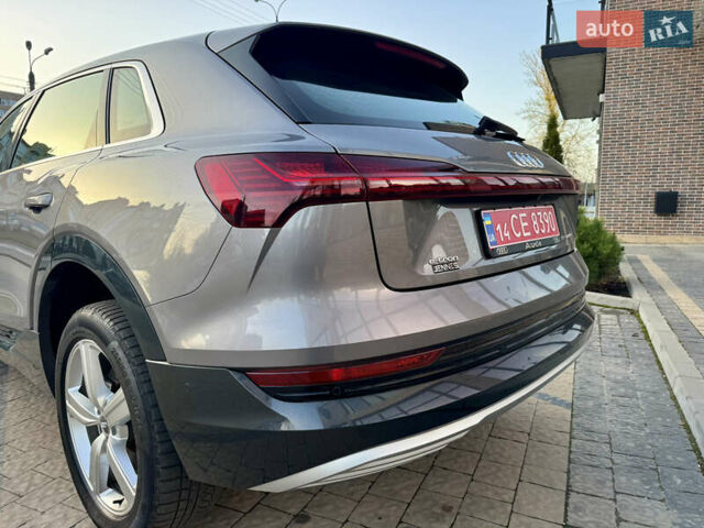 Сірий Ауді E-Tron, об'ємом двигуна 0 л та пробігом 143 тис. км за 27900 $, фото 19 на Automoto.ua