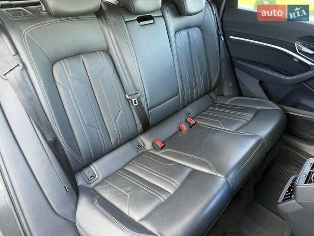 Серый Ауди E-Tron, объемом двигателя 0 л и пробегом 41 тыс. км за 44990 $, фото 40 на Automoto.ua