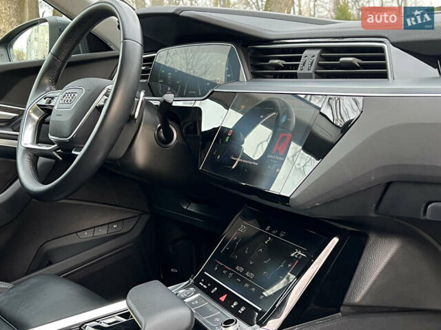Сірий Ауді E-Tron, об'ємом двигуна 0 л та пробігом 143 тис. км за 30800 $, фото 20 на Automoto.ua