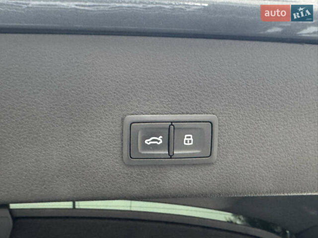 Серый Ауди E-Tron, объемом двигателя 0 л и пробегом 140 тыс. км за 32100 $, фото 24 на Automoto.ua