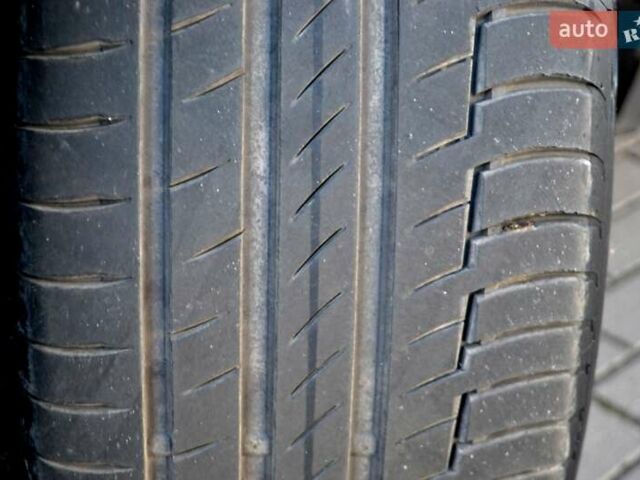 Серый Ауди E-Tron, объемом двигателя 0 л и пробегом 125 тыс. км за 23800 $, фото 222 на Automoto.ua