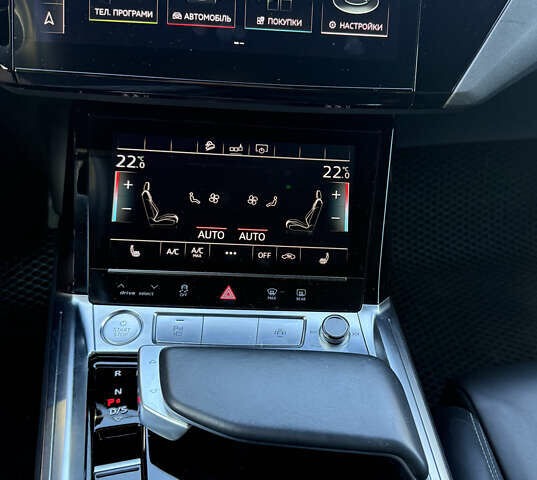 Ауді E-Tron 2020 у Києві на Automoto.ua Сірий Ауді E-Tron, об'ємом двигуна 0 л та пробігом 51 тис. км за 32000 $, фото 23 на Automoto.ua