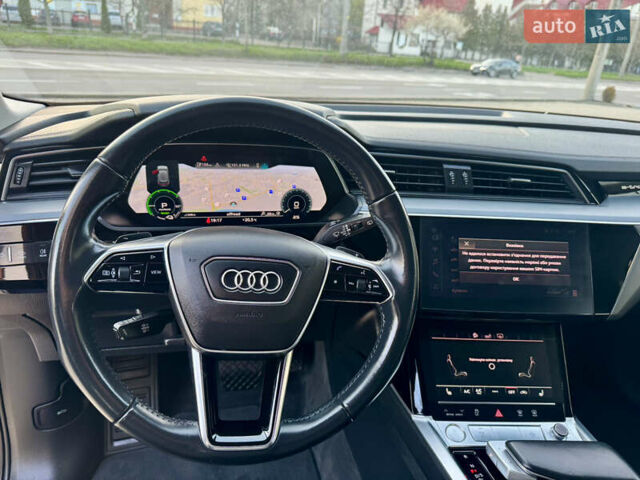 Сірий Ауді E-Tron, об'ємом двигуна 0 л та пробігом 143 тис. км за 27900 $, фото 50 на Automoto.ua