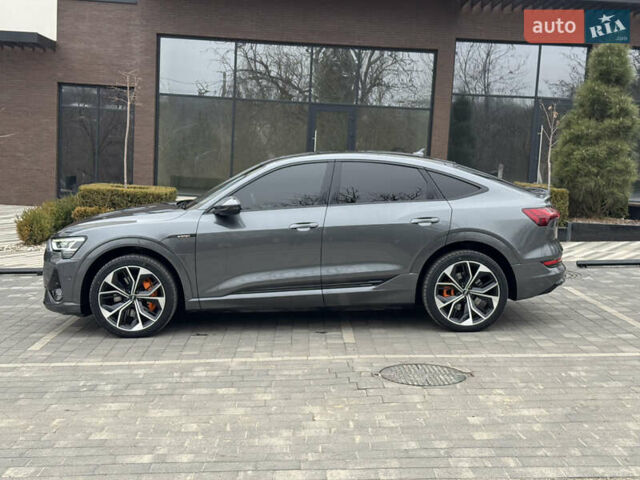 Сірий Ауді E-Tron, об'ємом двигуна 0 л та пробігом 140 тис. км за 33800 $, фото 4 на Automoto.ua