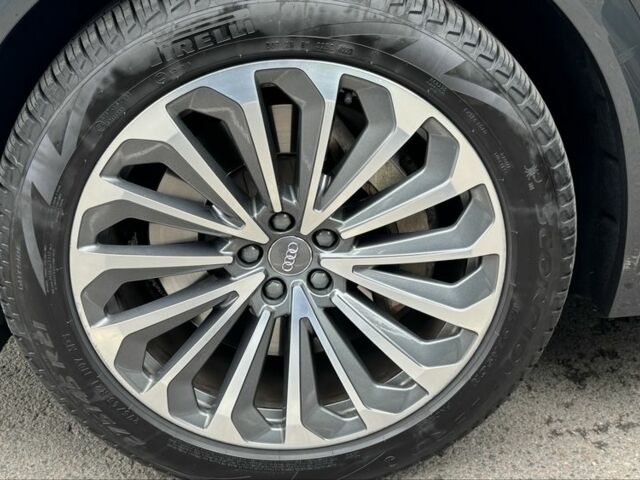 Ауді E-Tron 2020 у Івано-Франківську на Automoto.ua Сірий Ауді E-Tron, об'ємом двигуна 0 л та пробігом 68 тис. км за 31000 $, фото 12 на Automoto.ua