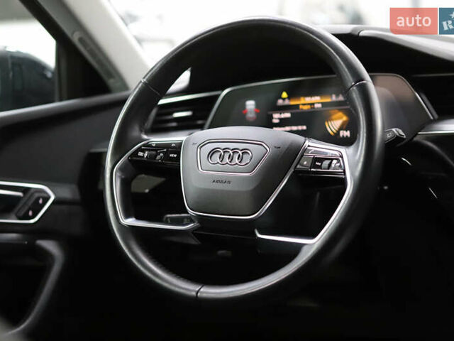 Сірий Ауді E-Tron, об'ємом двигуна 0 л та пробігом 140 тис. км за 23800 $, фото 133 на Automoto.ua