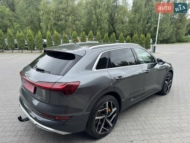 Серый Ауди E-Tron, объемом двигателя 0 л и пробегом 110 тыс. км за 29500 $, фото 5 на Automoto.ua