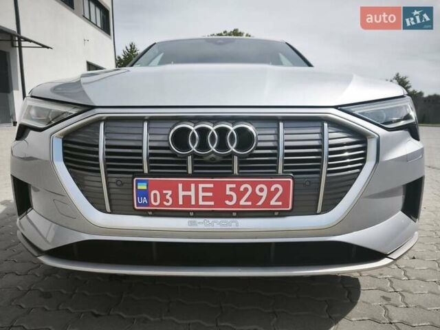 Серый Ауди E-Tron, объемом двигателя 0 л и пробегом 70 тыс. км за 34500 $, фото 59 на Automoto.ua