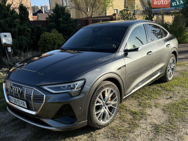 Ауді E-Tron 2020 у Києві на Automoto.ua Сірий Ауді E-Tron, об'ємом двигуна 0 л та пробігом 51 тис. км за 32000 $, фото 4 на Automoto.ua