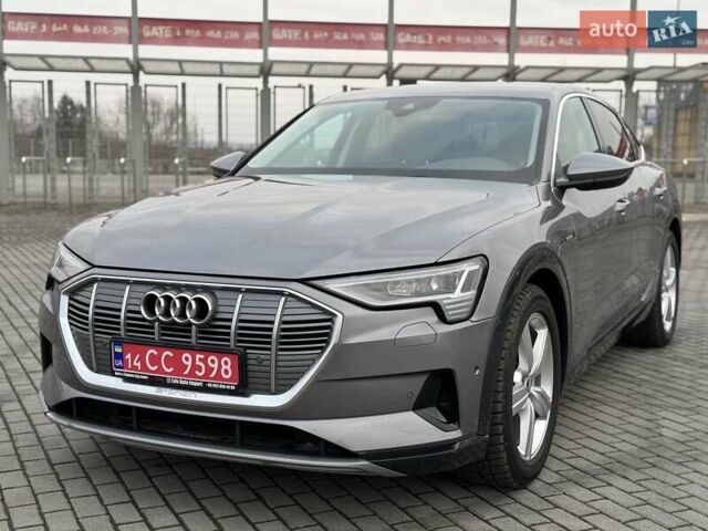 Серый Ауди E-Tron, объемом двигателя 0 л и пробегом 109 тыс. км за 30900 $, фото 7 на Automoto.ua
