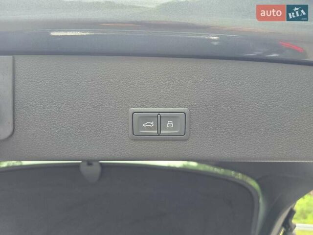 Серый Ауди E-Tron, объемом двигателя 0 л и пробегом 71 тыс. км за 33999 $, фото 30 на Automoto.ua