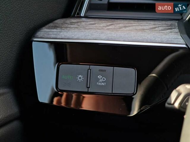 Серый Ауди E-Tron, объемом двигателя 0 л и пробегом 12 тыс. км за 31990 $, фото 63 на Automoto.ua