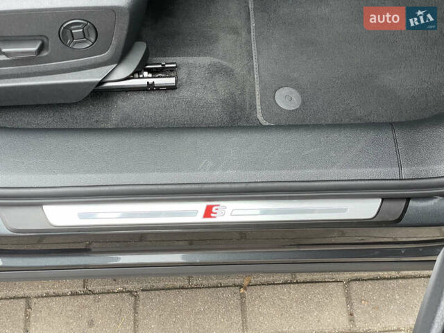 Серый Ауди E-Tron, объемом двигателя 0 л и пробегом 90 тыс. км за 34490 $, фото 32 на Automoto.ua