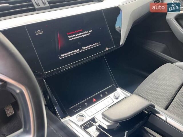 Серый Ауди E-Tron, объемом двигателя 0 л и пробегом 54 тыс. км за 35000 $, фото 18 на Automoto.ua