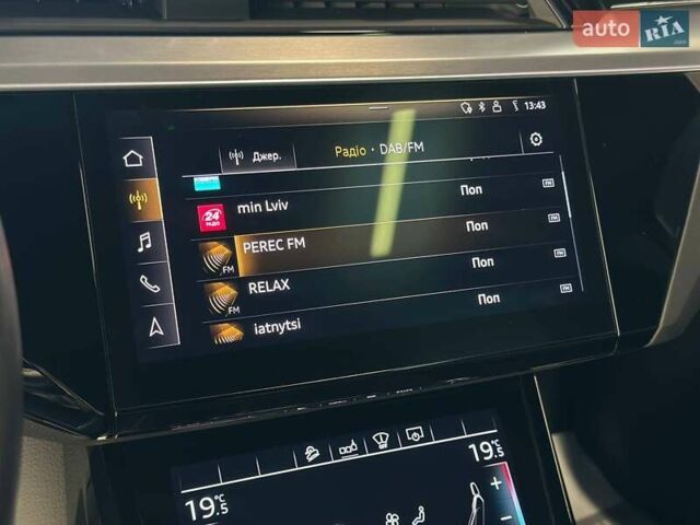 Серый Ауди E-Tron, объемом двигателя 0 л и пробегом 53 тыс. км за 37900 $, фото 26 на Automoto.ua