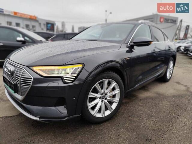 Серый Ауди E-Tron, объемом двигателя 0 л и пробегом 169 тыс. км за 33999 $, фото 18 на Automoto.ua