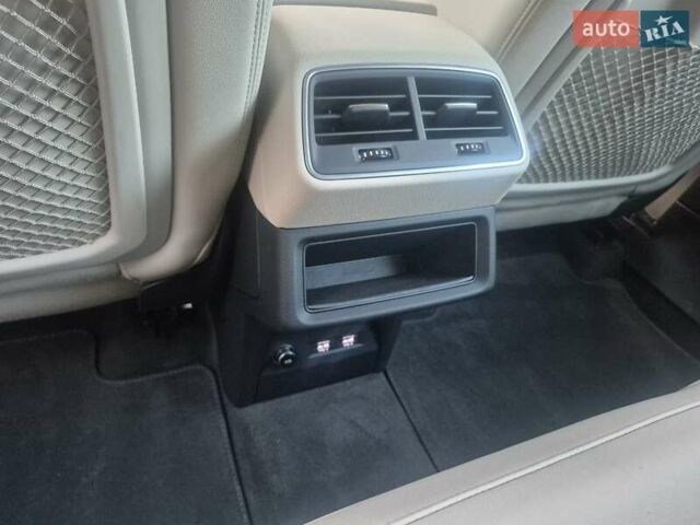 Ауди E-Tron 2020 в Хмельницком на Automoto.ua Серый Ауди E-Tron, объемом двигателя 0 л и пробегом 146 тыс. км за 22700 $, фото 59 на Automoto.ua