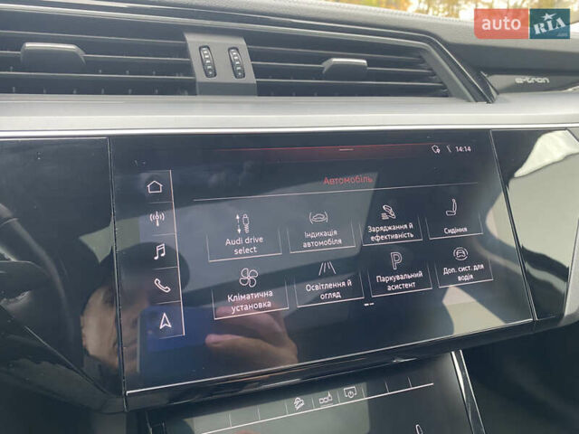 Ауди E-Tron 2020 в Луцке на Automoto.ua Серый Ауди E-Tron, объемом двигателя 0 л и пробегом 128 тыс. км за 25000 $, фото 81 на Automoto.ua
