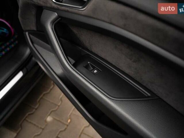 Сірий Ауді E-Tron, об'ємом двигуна 0 л та пробігом 154 тис. км за 25900 $, фото 64 на Automoto.ua