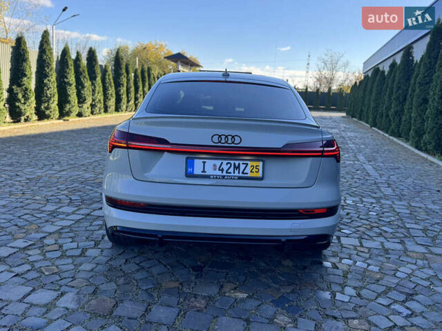 Сірий Ауді E-Tron, об'ємом двигуна 0 л та пробігом 105 тис. км за 34000 $, фото 13 на Automoto.ua