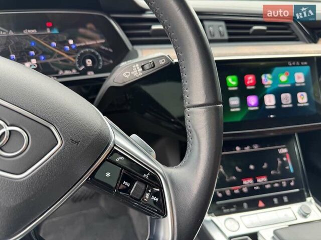 Серый Ауди E-Tron, объемом двигателя 0 л и пробегом 58 тыс. км за 37000 $, фото 43 на Automoto.ua