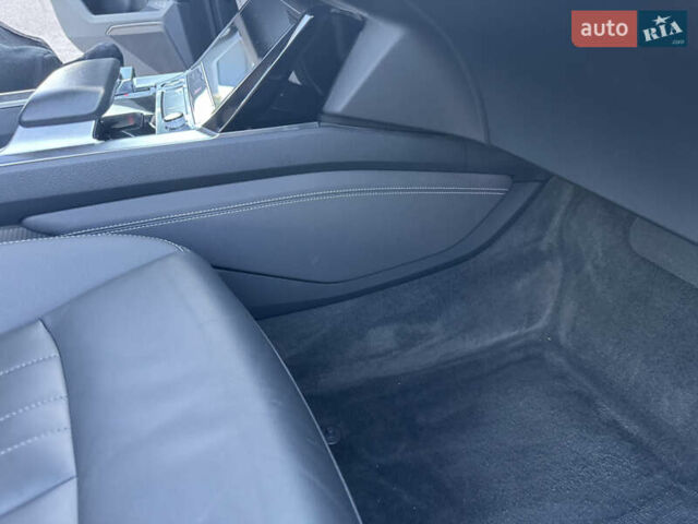 Серый Ауди E-Tron, объемом двигателя 0 л и пробегом 169 тыс. км за 26000 $, фото 22 на Automoto.ua