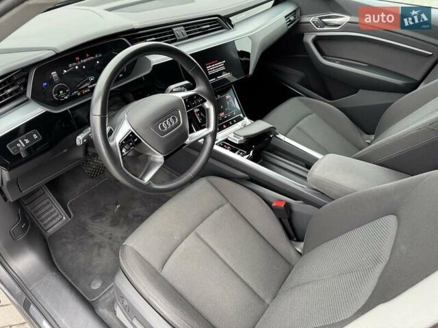 Серый Ауди E-Tron, объемом двигателя 0 л и пробегом 109 тыс. км за 30900 $, фото 19 на Automoto.ua