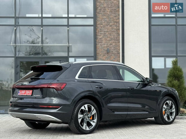 Ауди E-Tron 2020 в Тернополе на Automoto.ua Серый Ауди E-Tron, объемом двигателя 0 л и пробегом 126 тыс. км за 23900 $, фото 24 на Automoto.ua