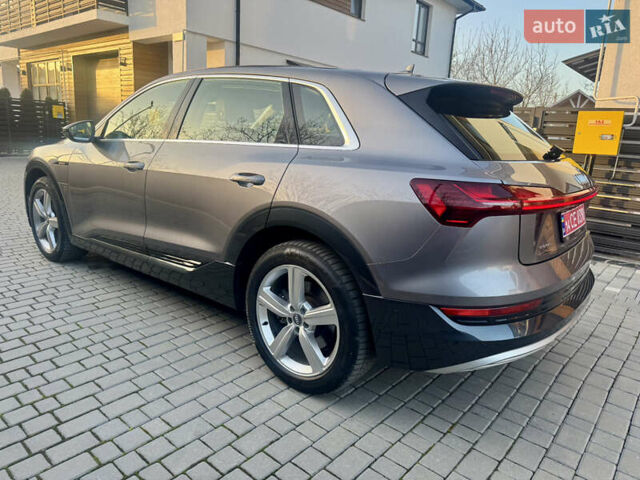 Сірий Ауді E-Tron, об'ємом двигуна 0 л та пробігом 143 тис. км за 27900 $, фото 4 на Automoto.ua
