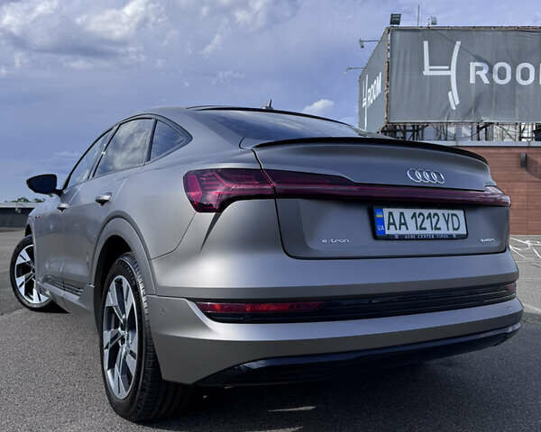 Серый Ауди E-Tron, объемом двигателя 0 л и пробегом 34 тыс. км за 43000 $, фото 8 на Automoto.ua