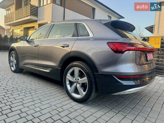 Сірий Ауді E-Tron, об'ємом двигуна 0 л та пробігом 143 тис. км за 27900 $, фото 5 на Automoto.ua