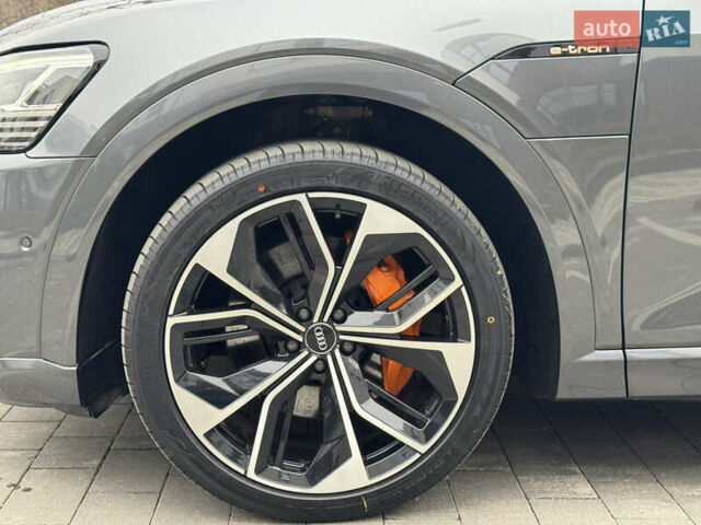 Сірий Ауді E-Tron, об'ємом двигуна 0 л та пробігом 140 тис. км за 33800 $, фото 19 на Automoto.ua
