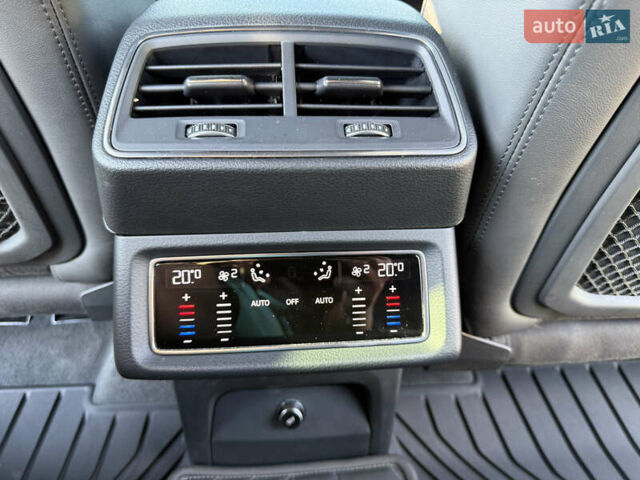 Сірий Ауді E-Tron, об'ємом двигуна 0 л та пробігом 65 тис. км за 39990 $, фото 34 на Automoto.ua