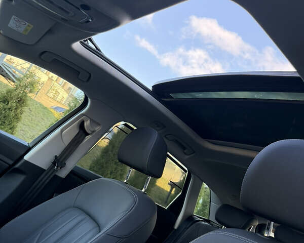 Серый Ауди E-Tron, объемом двигателя 0 л и пробегом 121 тыс. км за 27699 $, фото 30 на Automoto.ua