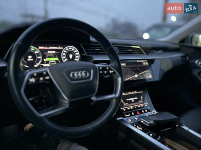 Ауди E-Tron 2020 в Житомире на Automoto.ua Серый Ауди E-Tron, объемом двигателя 0 л и пробегом 169 тыс. км за 22899 $, фото 52 на Automoto.ua