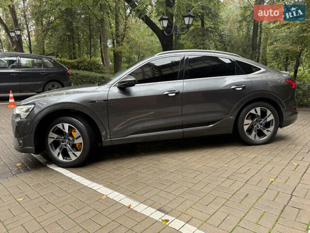 Ауди E-Tron 2020 в Киеве на Automoto.ua Серый Ауди E-Tron, объемом двигателя 0 л и пробегом 71 тыс. км за 35300 $, фото 3 на Automoto.ua