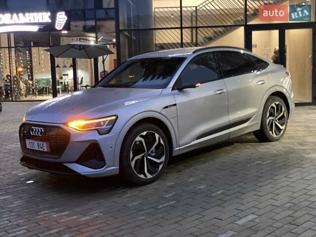 Серый Ауди E-Tron, объемом двигателя 0 л и пробегом 93 тыс. км за 39500 $, фото 8 на Automoto.ua