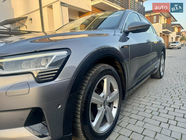 Сірий Ауді E-Tron, об'ємом двигуна 0 л та пробігом 143 тис. км за 27900 $, фото 14 на Automoto.ua