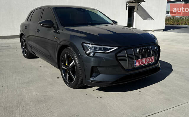 Серый Ауди E-Tron, объемом двигателя 0 л и пробегом 84 тыс. км за 33000 $, фото 9 на Automoto.ua