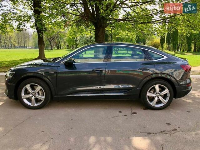 Серый Ауди E-Tron, объемом двигателя 0 л и пробегом 148 тыс. км за 25750 $, фото 7 на Automoto.ua