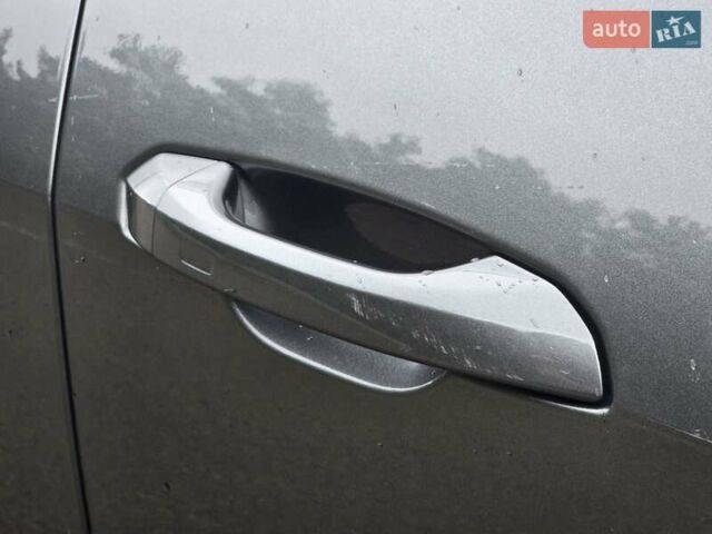 Серый Ауди E-Tron, объемом двигателя 0 л и пробегом 71 тыс. км за 33999 $, фото 23 на Automoto.ua