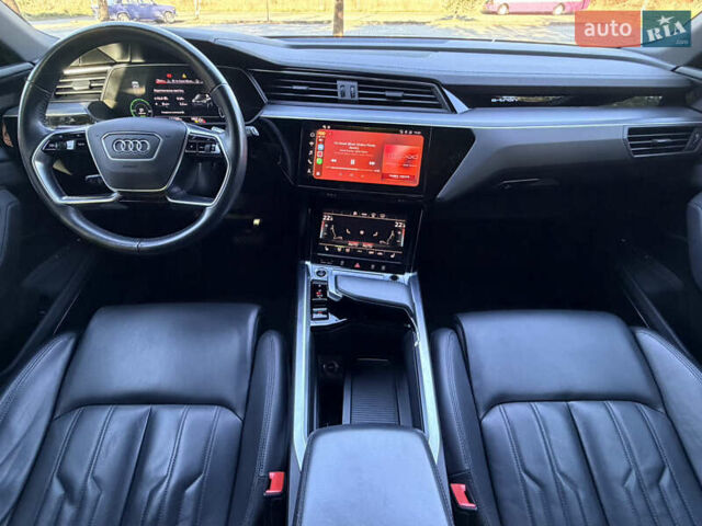 Серый Ауди E-Tron, объемом двигателя 0 л и пробегом 117 тыс. км за 28990 $, фото 22 на Automoto.ua