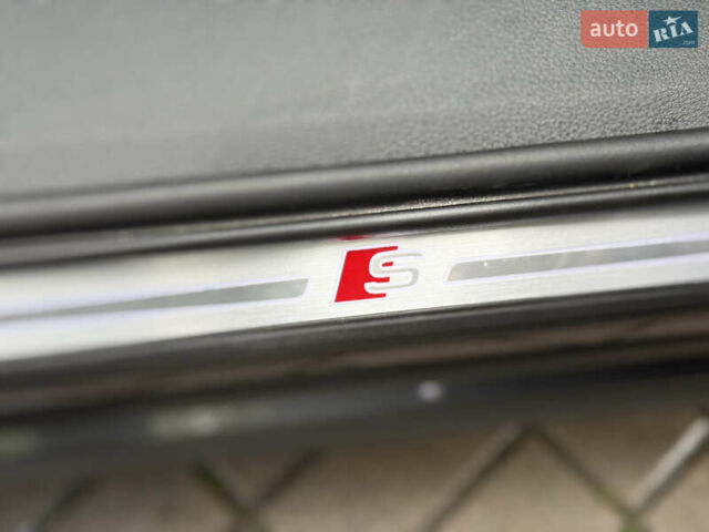 Ауди E-Tron 2020 в Киеве на Automoto.ua Серый Ауди E-Tron, объемом двигателя 0 л и пробегом 71 тыс. км за 35300 $, фото 18 на Automoto.ua