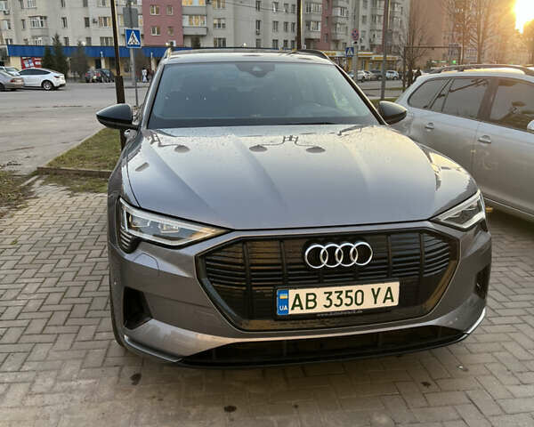 Сірий Ауді E-Tron, об'ємом двигуна 0 л та пробігом 35 тис. км за 46995 $, фото 1 на Automoto.ua