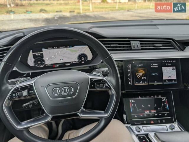 Серый Ауди E-Tron, объемом двигателя 0 л и пробегом 82 тыс. км за 32500 $, фото 22 на Automoto.ua