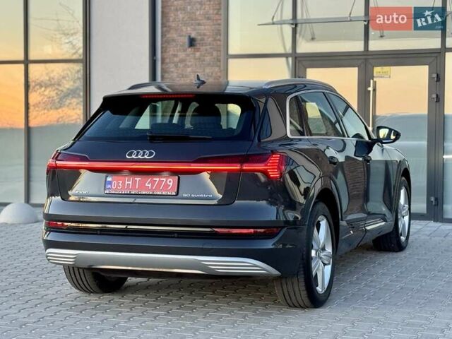 Серый Ауди E-Tron, объемом двигателя 0 л и пробегом 97 тыс. км за 21900 $, фото 19 на Automoto.ua