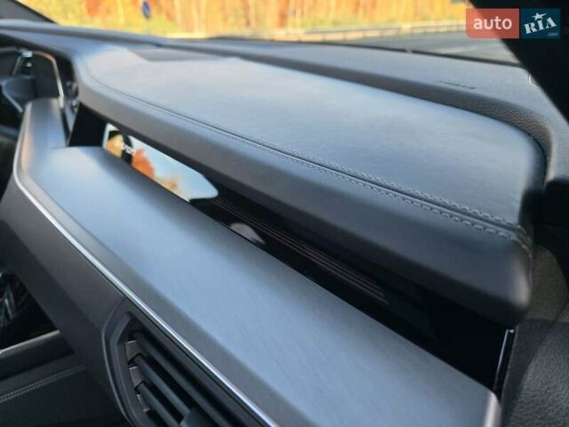 Сірий Ауді E-Tron, об'ємом двигуна 0 л та пробігом 67 тис. км за 37999 $, фото 71 на Automoto.ua
