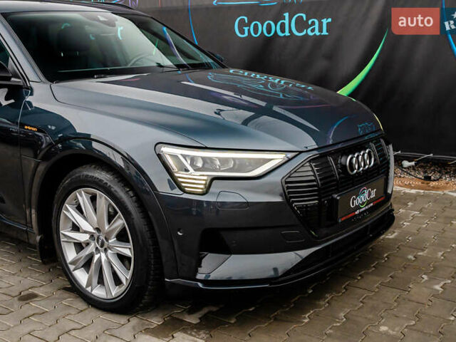 Сірий Ауді E-Tron, об'ємом двигуна 0 л та пробігом 154 тис. км за 25900 $, фото 20 на Automoto.ua