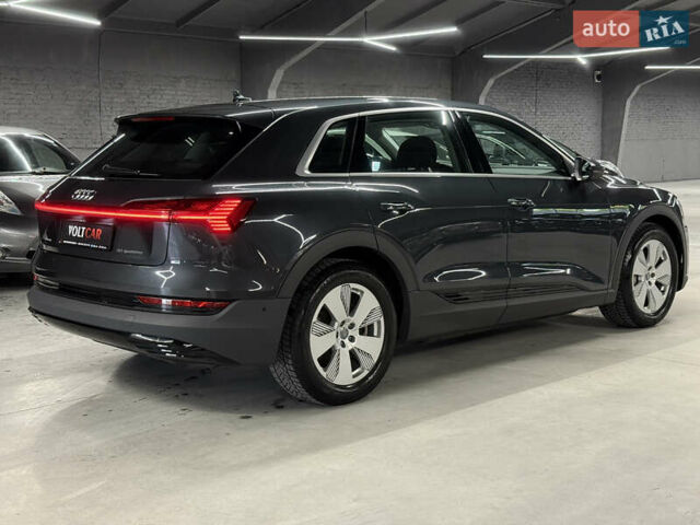Серый Ауди E-Tron, объемом двигателя 0 л и пробегом 207 тыс. км за 20000 $, фото 36 на Automoto.ua